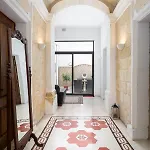 Traditional & Modern Maltese Townhouse - Rooftop Terrace And Sea Views, Close To Birgu Waterfront