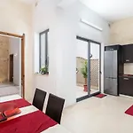 Traditional & Modern Maltese Townhouse - Rooftop Terrace And Sea Views, Close To Birgu Waterfront Nyaraló Cospicua