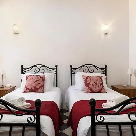 Traditional & Modern Maltese Townhouse - Rooftop Terrace And Sea Views, Close To Birgu Waterfront * Cospicua