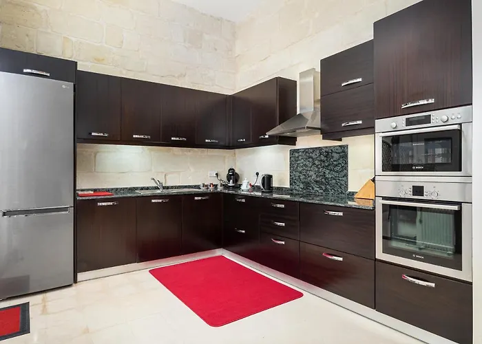 Traditional & Modern Maltese Townhouse - Rooftop Terrace And Sea Views, Close To Birgu Waterfront * Cospicua